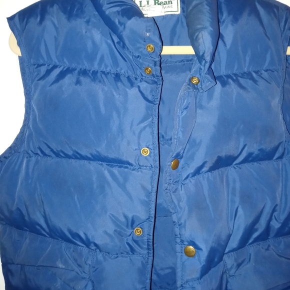 L.L. Bean Goose Down Vest - Picture 4 of 6